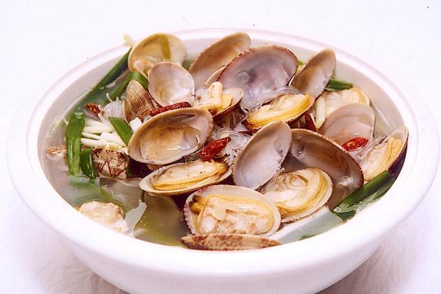 上湯水浸大蜆（アサリスープ）$60