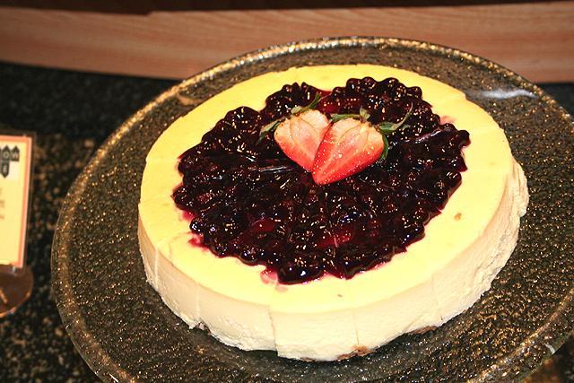ラズベリーのクリームチーズケーキ 