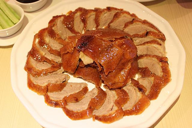 周りは20枚、真ん中の皮は12枚と決まっています