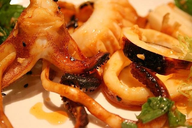 日本人ならお馴染みのイカの足。