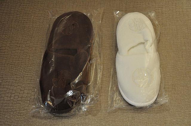 スリップは大きさが違うものが２つ、クローゼットの中にあります。