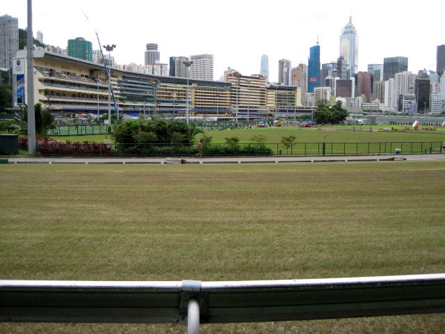 ハッピーバレー競馬場