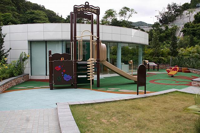 子供向けのデイ・キャンプスペース