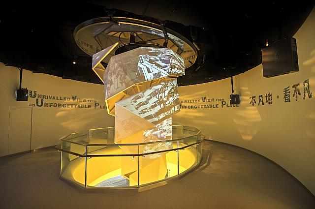 メモリー・レーンⅠ。香港の発展についての展示。