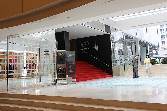 gapの入り口がすぐ目の前