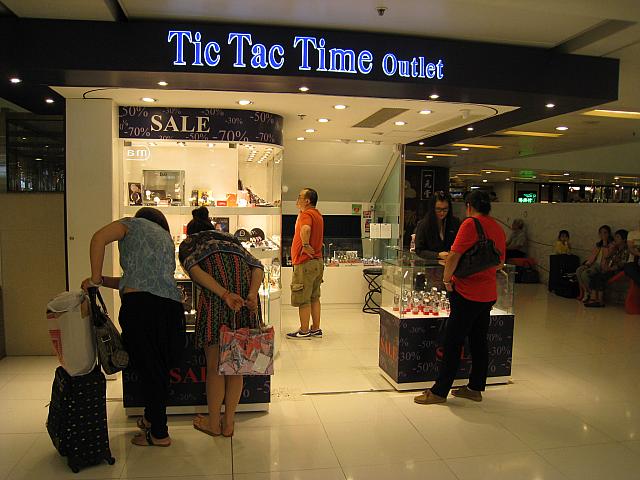 23. Tic Tac Time<BR>
各種有名ブランド時計を取り扱う専門店。