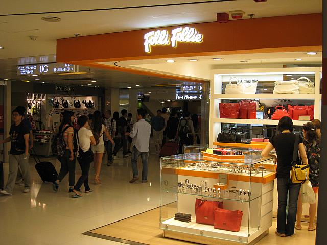 *27. Folli Follie<BR>アクセサリー、時計からバッグまで、トータルで揃うギリシャのブランド。