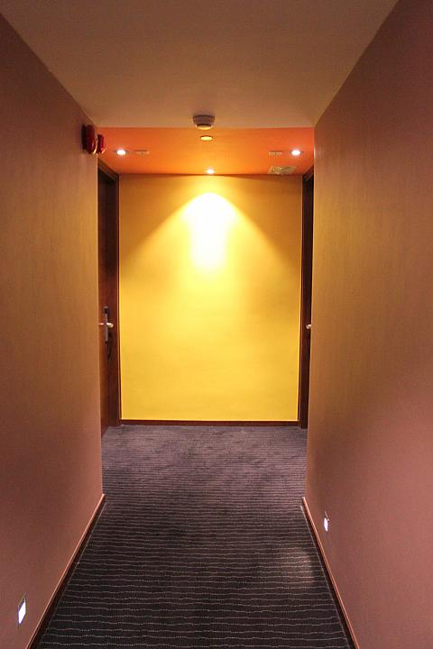 フロアごとにテーマカラーが違います