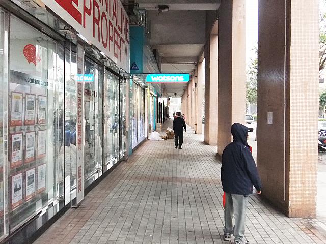 ここをまっすぐ進みます