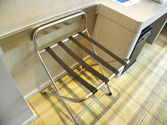 かばん置き