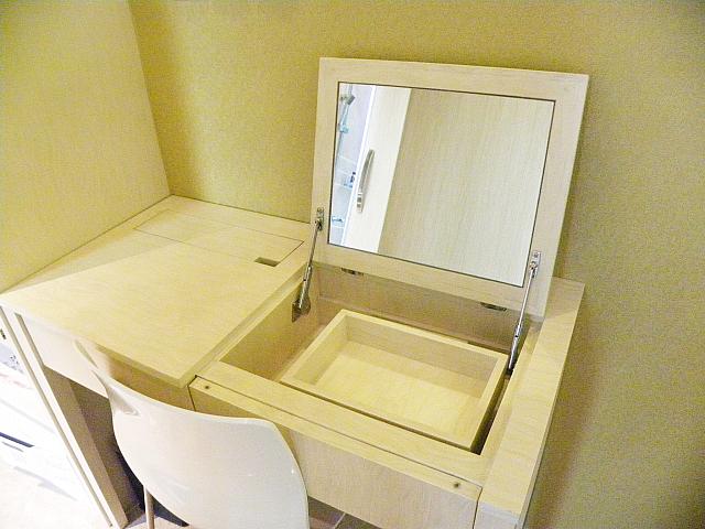 化粧台にもなります
