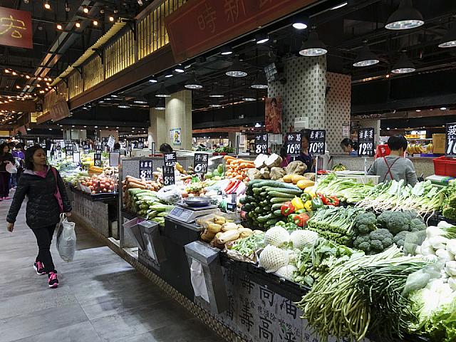 豊富な野菜の種類には驚かされる