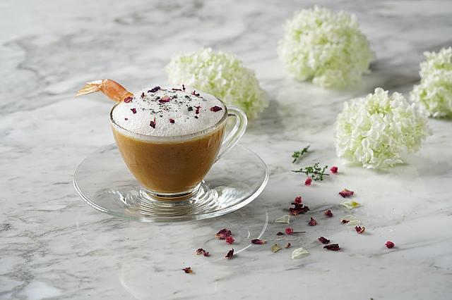 Lobster Cappuccino(ロブスター・カプチーノ）。とってもお洒落なスープ。