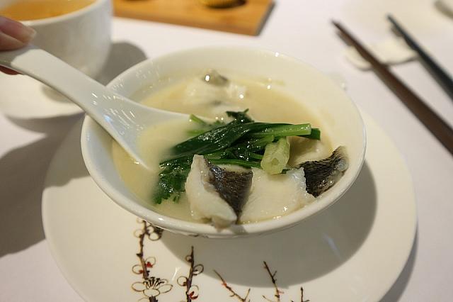 7.出来立て、あつあつのスープをサーブしてくれます