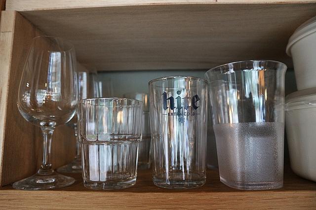 こちらは、ずっと使えそうなスタンダードなグラスばかり。ナビは韓国ビールのHITEのグラスが欲しかったです。