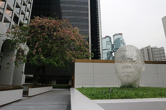 ホテルの敷地内には、素晴らしいアートが幾つもあります。
