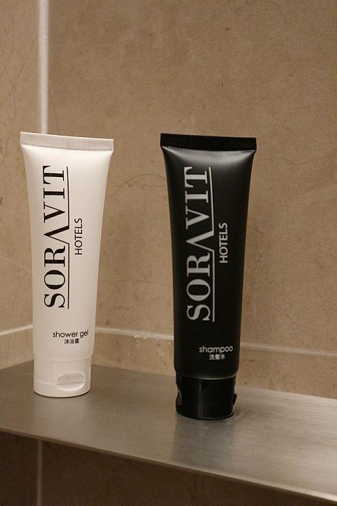 シャンプー、バスジェルがが用意されています。