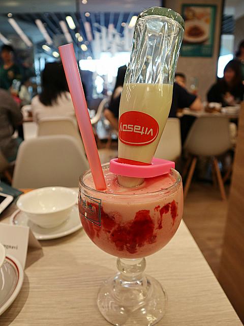 「士多啤梨沙冰奶」はストロベリー味