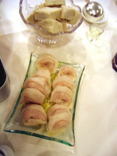 魚皮餃です。スープの中で煮るので崩れにくく作ってあります。