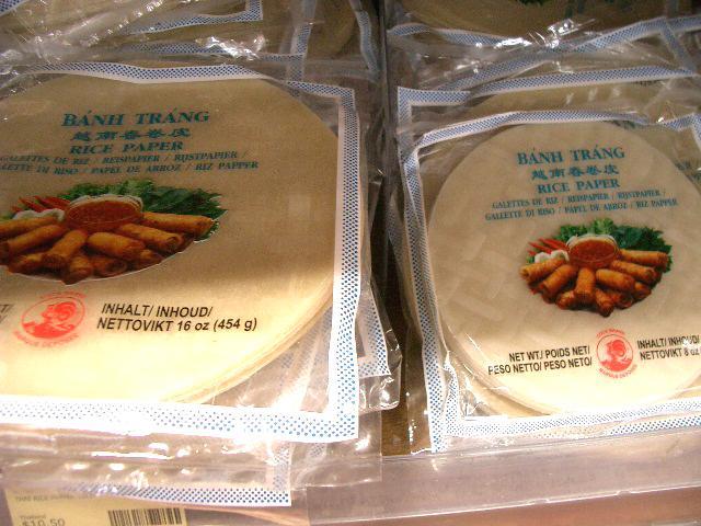 ベトナムといえば生春巻き。ライスペーパー発見。