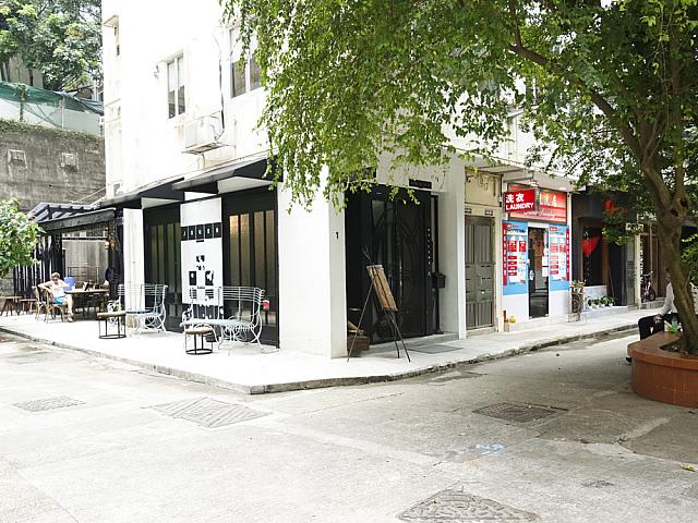アフタヌーンティは「Jouer Patisserie」で