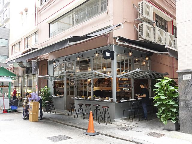 最近オープンした人気イタリアン「pici」は開店前に並ぶことも。
