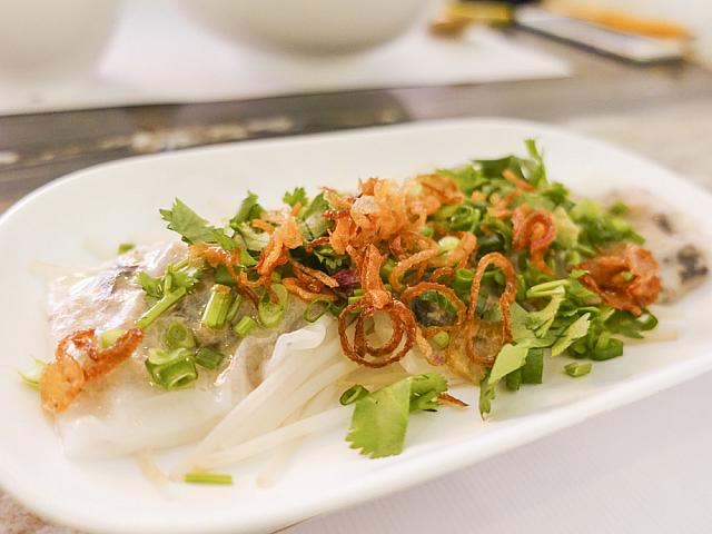 サイドオーダーで頼んだもちもちの「蒸粉巻」HK$55