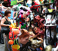 いよいよ明日が本番！今年のハロウィンは何に変装しますか？ -中環、石板街より