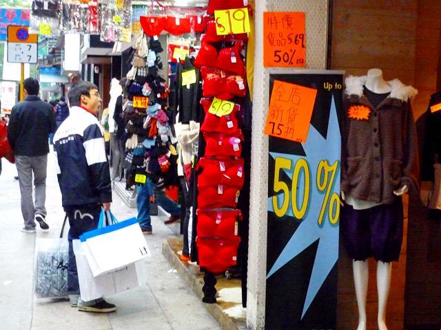 縁起物？の赤い下着を今日はみんな身に着けているのでしょうか…