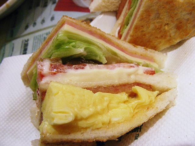 ボリュームたっぷりの卵焼き