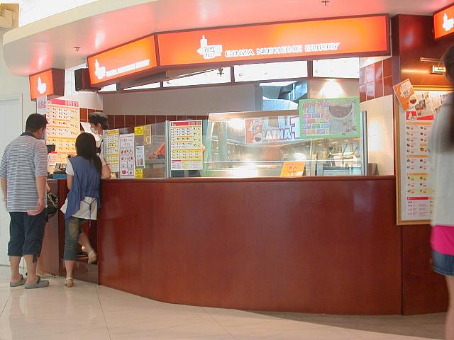 銀座二丁目カレーは4つの店の中では人気ナンバーワンようでした