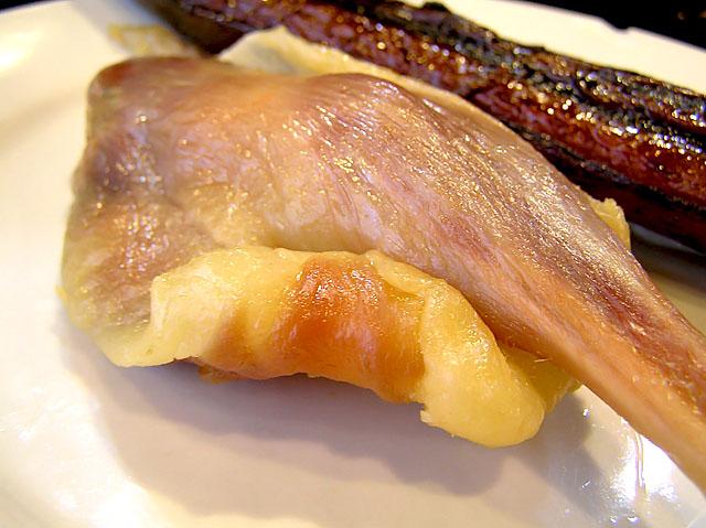 調理前の臘鴨はこんなかんじ