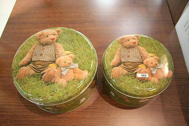ジェニーベーカリーのかわいい缶入りクッキー