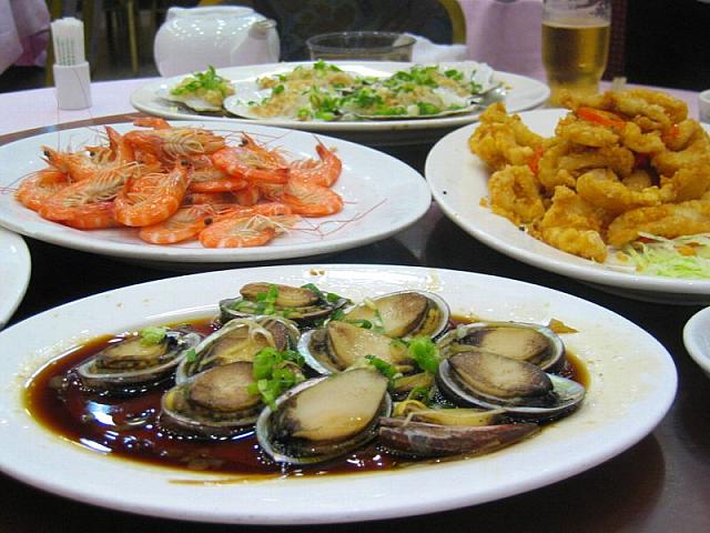 冷たいビールと食べたい海鮮料理
