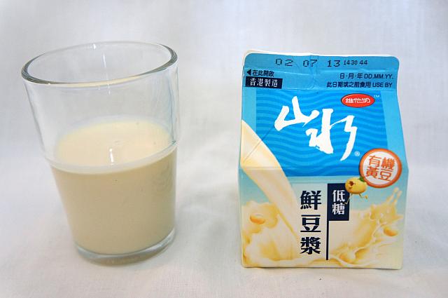 維記金光特濃豆味鮮豆漿（Kowloon Dairy Fresh Rich Soya Milk）