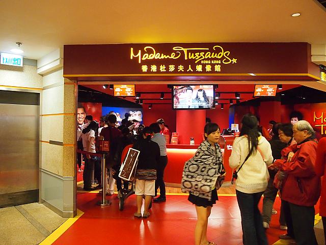 有名スターたちと記念撮影が可能！？マダムタッソー蝋人形館。