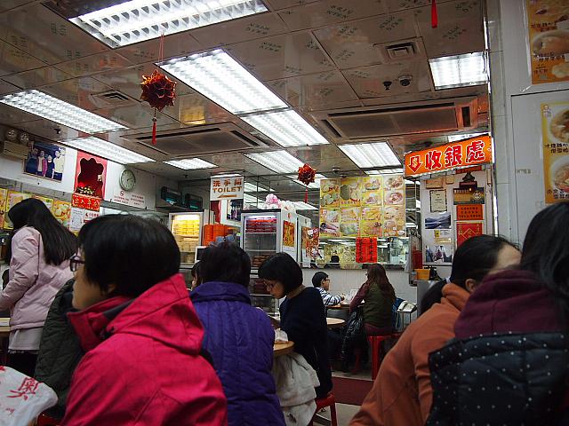 前回ナビが来たときも、こんな風に相変わらず混んでました。