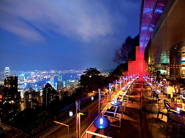 100万ドルの夜景をCAFE DECOの食事と一緒に