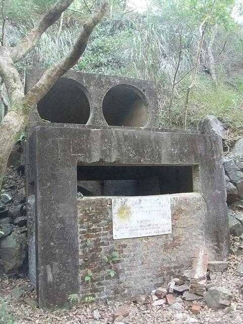 日鉄鉱業が開発し、1976年に閉山した鉱山の入口。戦後最初の日系企業の投資案件でした