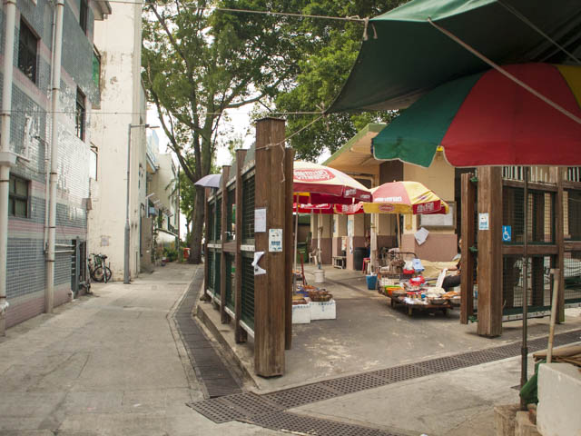 大澳街市の入り口。左側の道を入っていきます。