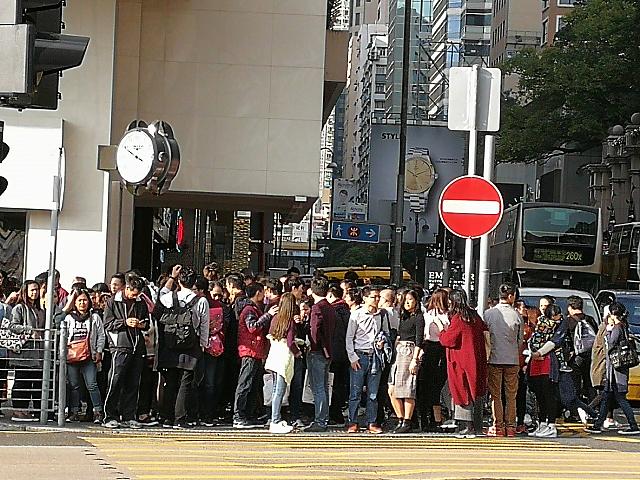 香港の元旦。午前中は人通りも静かでしたが、午後はこのとおり。