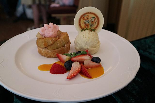 Duffy Brings Love (Main street corner cafe)