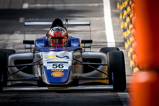 F4