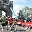 約4万人のランナーたちが参加するこのマラソンはグリニッジのブラックヒースからバッキンガム宮殿の42.195キロのレースです。