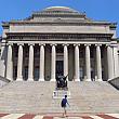 威風堂々の図書館。まるで国会議事堂のようです。建物内に入れるのはコロンビア大学の学生のみ。