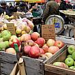 リンゴの季節ですね～。旬のリンゴを使ったファーマーズマーケットのおすすめは↓