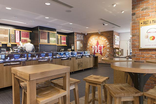イートインスペースが沢山あるのも魅力(C)Galeries LAFAYETTE