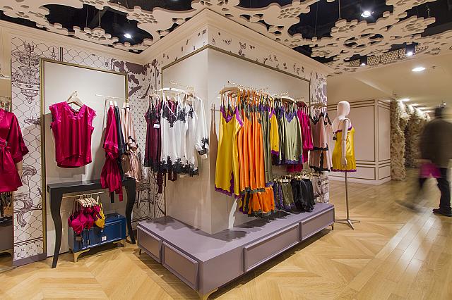 4階ランジェリー売り場(C)Galeries LAFAYETTE