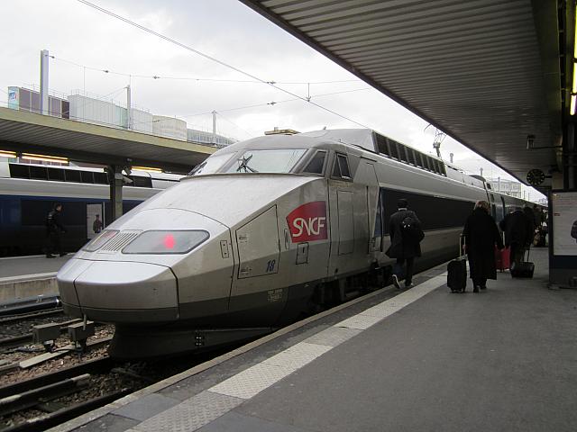 スイスの各都市へ行くTGVリリア