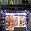 パッシーエリアは、パリの高級住宅街として知られています。品のよいお店が並んでいます。
